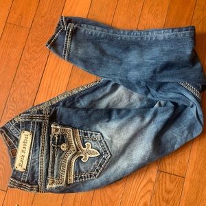 Rock Revival Skinny’s